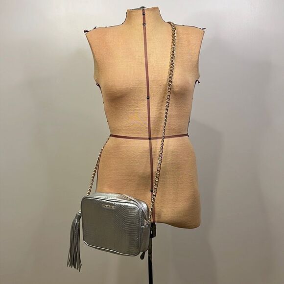 Victoria’s Secret Silver Metallic Faux Snakeskin Purse with Chain - Picture 3 of 9